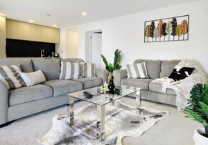 Executive Living in Bluewater