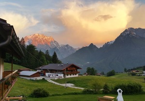 Ferienwohnung Watzmann, 1-4 Personen, 74 qm, Dusche/WC, Balkon, TV, W-LAN, Safe, 2 Schlafzimmer, Nichtraucher