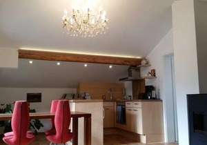Ferienwohnung Ausblick*, 1-4 Personen, Dusche/WC + Badewanne, Balkon, TV, 2 Schlafzimmer, Dachgeschoss
