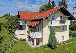 Ferienwohnung 2 | Gut ausgestattete behindertenfreundliche Komfortwohnung mit Sonnenterrasse