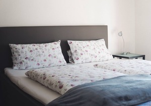 Ferienwohnung -5- , Balkon, Küche, 2 Schlaf- und 1 Wohn-/schlafz., max 5 Pers. Wlan