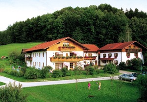 Ferienwohnung 50qm | schöne, geräumige Wohnung mit Balkon