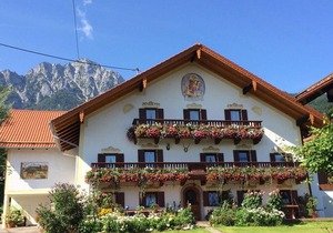 Ferienwohnung Bergblick 55 qm, Wohnschlafzimmer 2 extra Schlafzimmer, separate Küche, Balkon, Sat-TV, max 4 Personen