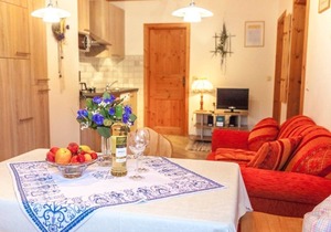 Ferienwohnung Nr. 3, 55 qm, 2 Schlafzimmer, Wohnzimmer mit Küchenzeile, 1 Zustellbett, Balkon, 4 Sterne, max. 5 Personen