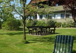 Ferienwohnung OG | Wohnung mit Wohn- und Schlafraum & großem Balkon