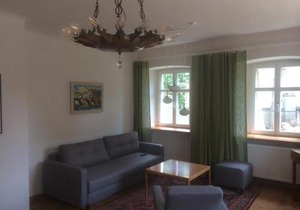 Ferienwohnungen im SCHUL & RATHHAUS Obervolkach