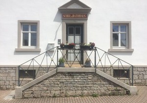 Ferienwohnungen im SCHUL & RATHHAUS Obervolkach