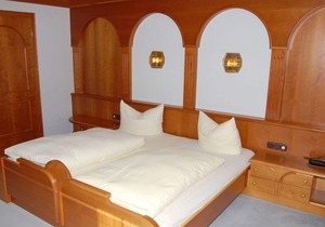 Fewo Gebirgshäusl, Nr. 15, für 2-5 Personen, ca. 140 qm, 2 Schlafzimmer, Wohnzimmer, Küche, Terrasse