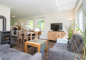 Frida - Family vacation home, WLAN free, sauna, fireplace, 8 persons