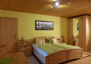 Gemütliche 3-Sterne-Ferienwohnung mit Terrasse, Streichelzoo