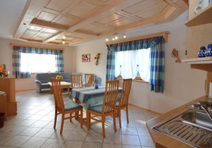 Geräumige Ferienwohnung in Stocking in Waldnähe
