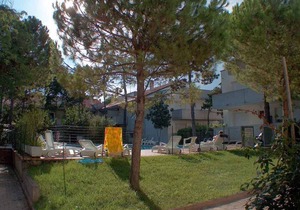 Holiday apartment with pool