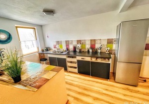 Holiday Apartment 4 with Garden and Wi-Fi