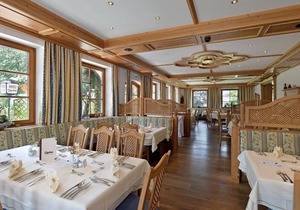Hotel Crystal Das Alpenrefugium - INCL. LIFT PASS Double room/addl. bed, shower/wc, HB