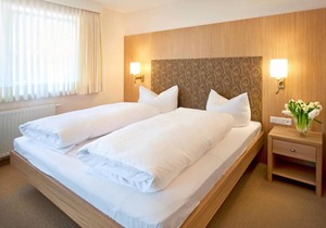 Hotel ∙ Hotel Apartments Neuhaus - INCL. LIFT PASS Apartment, sleeps 5 (approx. 66 m², max. 4 adults 1 child), BB
