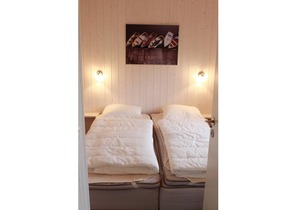 In this small cottage you will find everything you need to spend a relaxing vacation by the sea.
