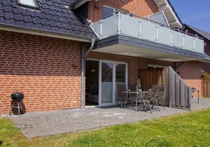 Inselblume 08 - Vacation home with dog in Burg