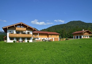 Komfortable Ferienwohnung - Klausenberg, 56 m², Balkon, TV und 2 separate Schlafzimmer