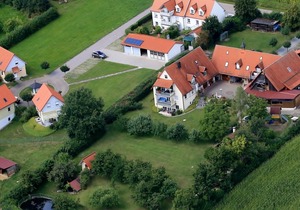 Large holiday home (82 m2) on two floors with a sun terrace