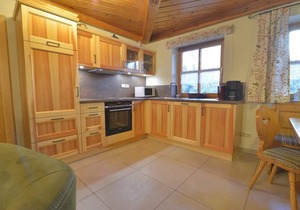 Large vacation apartment (110sqm) with 3 bedrooms and 2 balconies