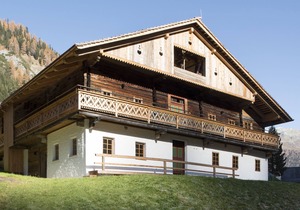 Light, air, calm, landscape. Immerse yourself in our Giatla house