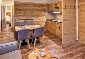 Luxurious apartment for up to 4 people (43 sqm) with balcony