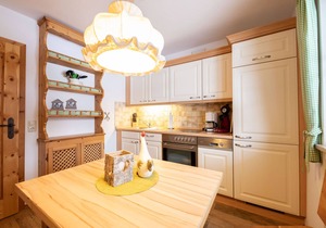 Luxurious holiday apartment "Alpenrose" at the foot of the Zugspitze