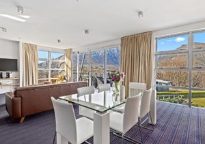 Marina Quarters 406B