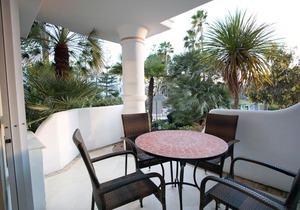 Matchroom Suites 37. Matchroom Country Club.