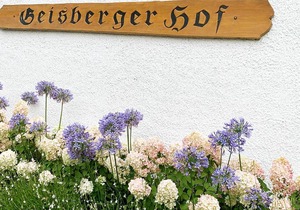 Moderne Ferienwohnung für zwei Personen mit großzügigem Balkon