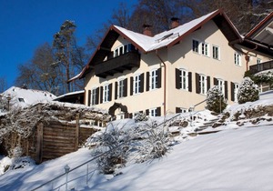 OG, Haus am Weinberg, 83370 Seeon in Oberbayern