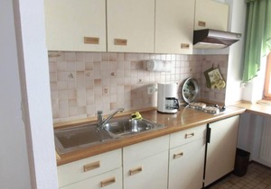 One-room apartment (35 sqm) with covered south-facing balcony