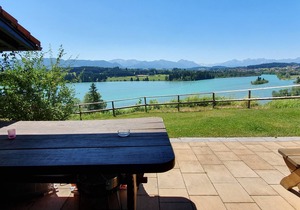 "Pure relaxation: Discover Holiday Village Hochbergle House 37 on Lake Lechsee!"