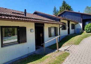 "Pure relaxation: Discover Holiday Village Hochbergle House 37 on Lake Lechsee!"