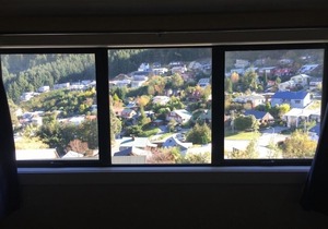 Queenstown Lake Escape