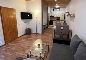Spacious vacation apartment for 4 people with terrace
