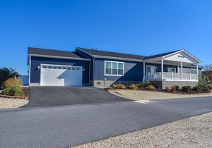 Stunning waterfront home, beach, pools, pet friendly!