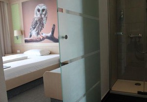 Suite, shower, toilet, balcony - Hotel Schönblick