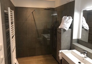 Tower West, 2 sep. Bedroom, eat-in kitchen 100sqm