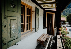 Triple / shared room (28m²) - Hotel & Restaurant Alpenrose Bayrischzell