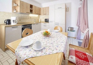 Vacation apartment IV in the adjoining house, 65 sqm with separate bedroom, south-facing balcony