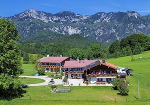 Vacation apartment no. 14 for 2 - 4 persons, approx. 100 m², 1 bedroom, living room, kitchen, bathroom
