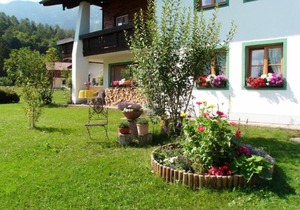 Vacation apartment Bergblick, 3 pers, 1 bedroom, 1 bed-sitting room, balcony, 45 sqm