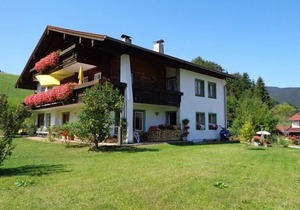 Vacation apartment Gebirgsbach, 4 pers., 1 bedroom, 1 bed-sitting room, balcony, 66 sqm