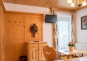 Vintage Apartment in Fügen near Ski Area