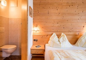 Vintage Apartment in Fügen near Ski Area