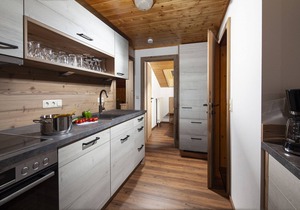 Watzmann, 1-4 Pers., ca. 70 qm, 2 Schlafzimmer, 2x Dusche/WC, Bauernstube, Küche, Balkon