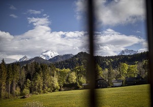 Watzmann, 1-4 Pers., ca. 70 qm, 2 Schlafzimmer, 2x Dusche/WC, Bauernstube, Küche, Balkon