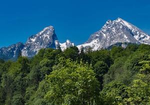 Watzmann Panorama holiday apartment in a very central and quiet location