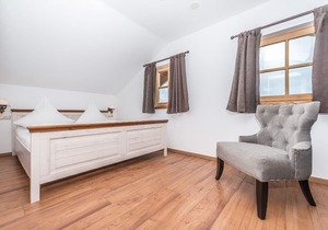 Wellnesschalet mit Sauna und Whirlwanne